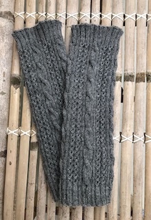 Beinstulpen mit Zopfmuster – Bild 3