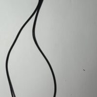 Halskette mit Lederband und mit Glasglorex gegossen.