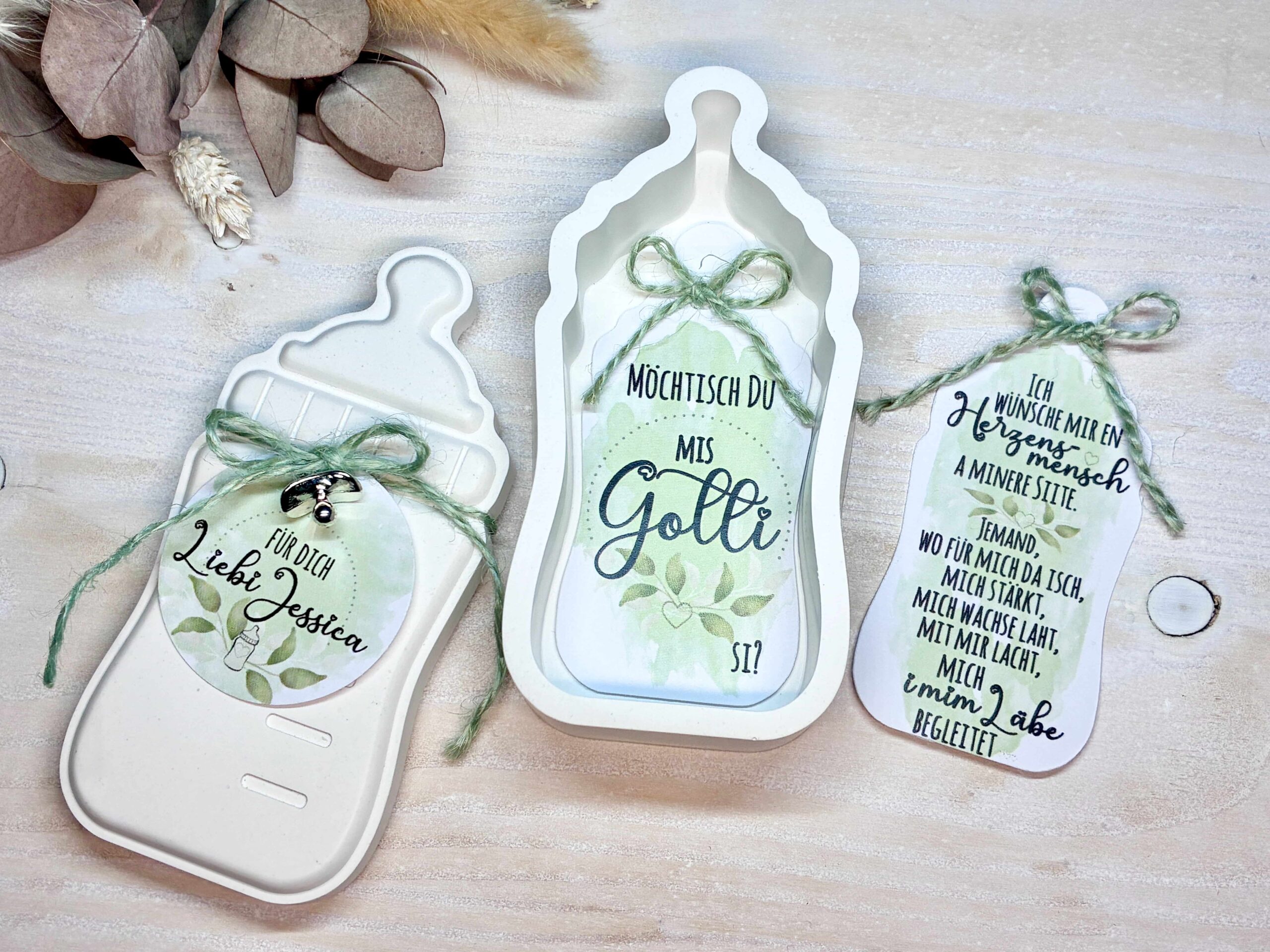 Detailaufnahme der Babyflaschenform MANNIGFALTIG