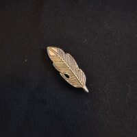 Magnetbrosche Feder Silber