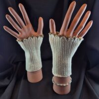 Stulpen Beige mit Perlen