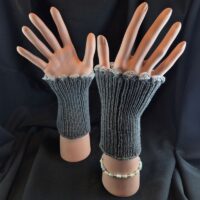 Stulpen Dunkelgrau mit Perlen