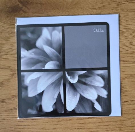 Doppelkarte Collage Dahlie Quadratisch sw