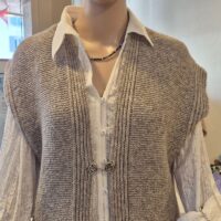 Damen-Weste Nomad handgestrickt Lang